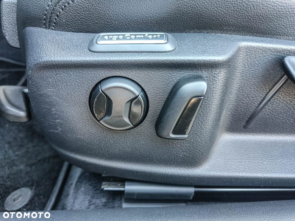 Volkswagen Passat 2.0 TSI BMT Highline DSG - 23