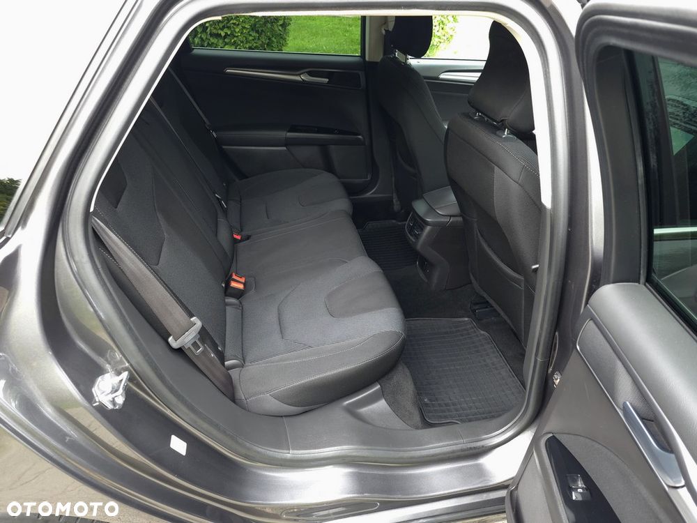 Ford Mondeo 2.0 TDCi Titanium - 10