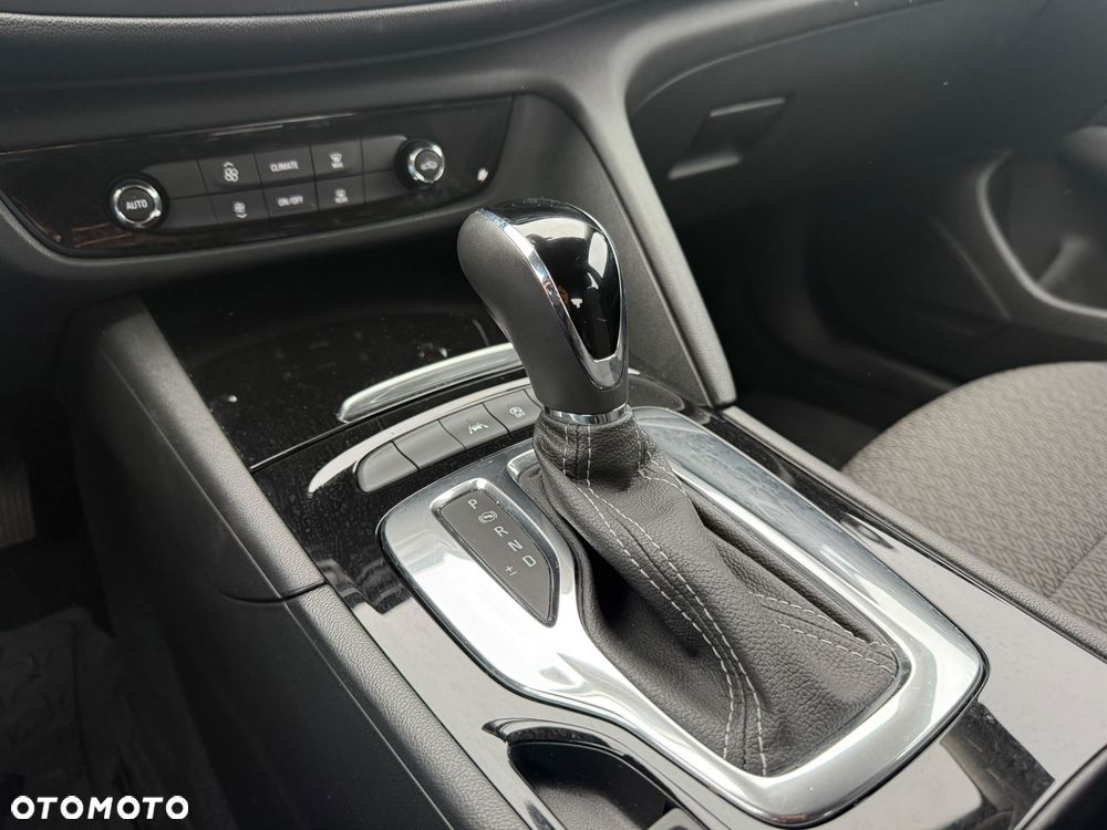 Opel Insignia 1.5 T Enjoy S&S - 20