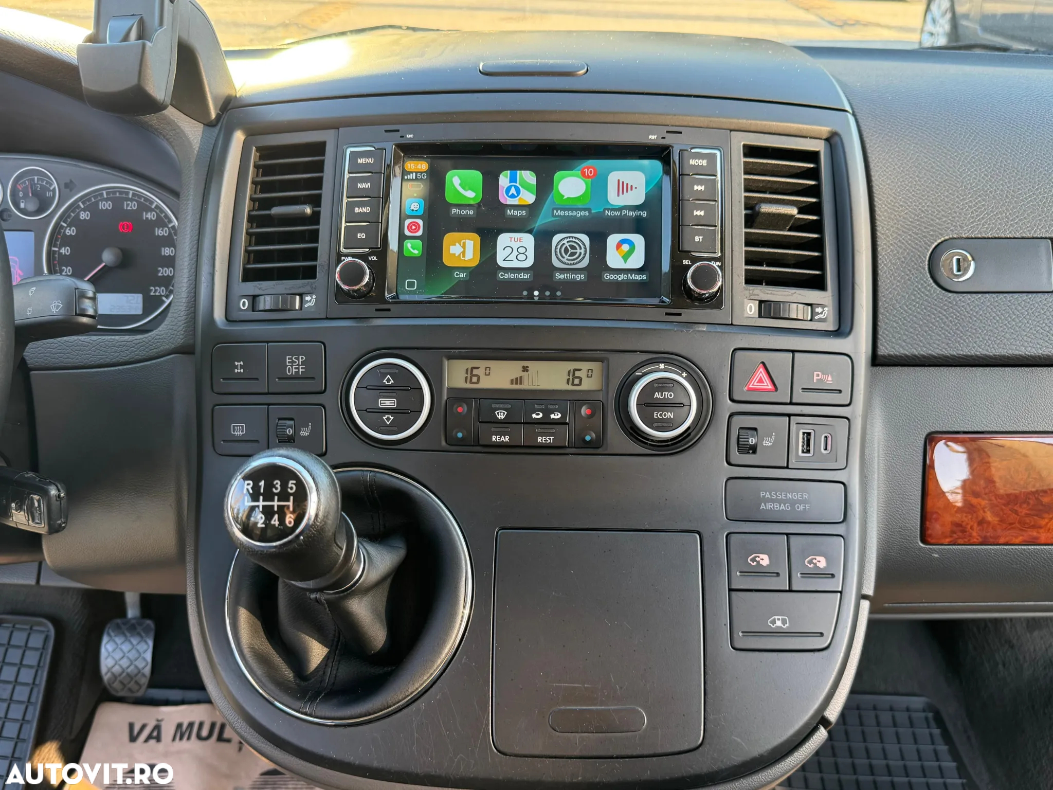 Volkswagen Multivan - 14