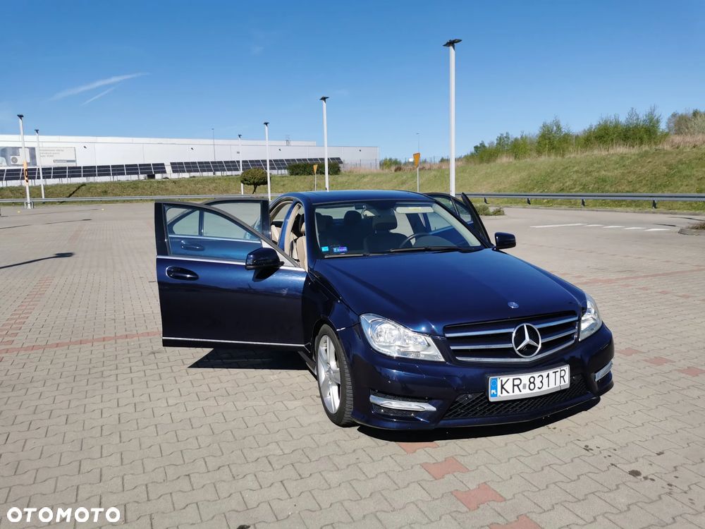Mercedes-Benz Klasa C 300 4Matic 7G-TRONIC Avantgarde - 16