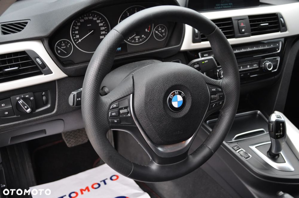 BMW Seria 3 318d Advantage - 17