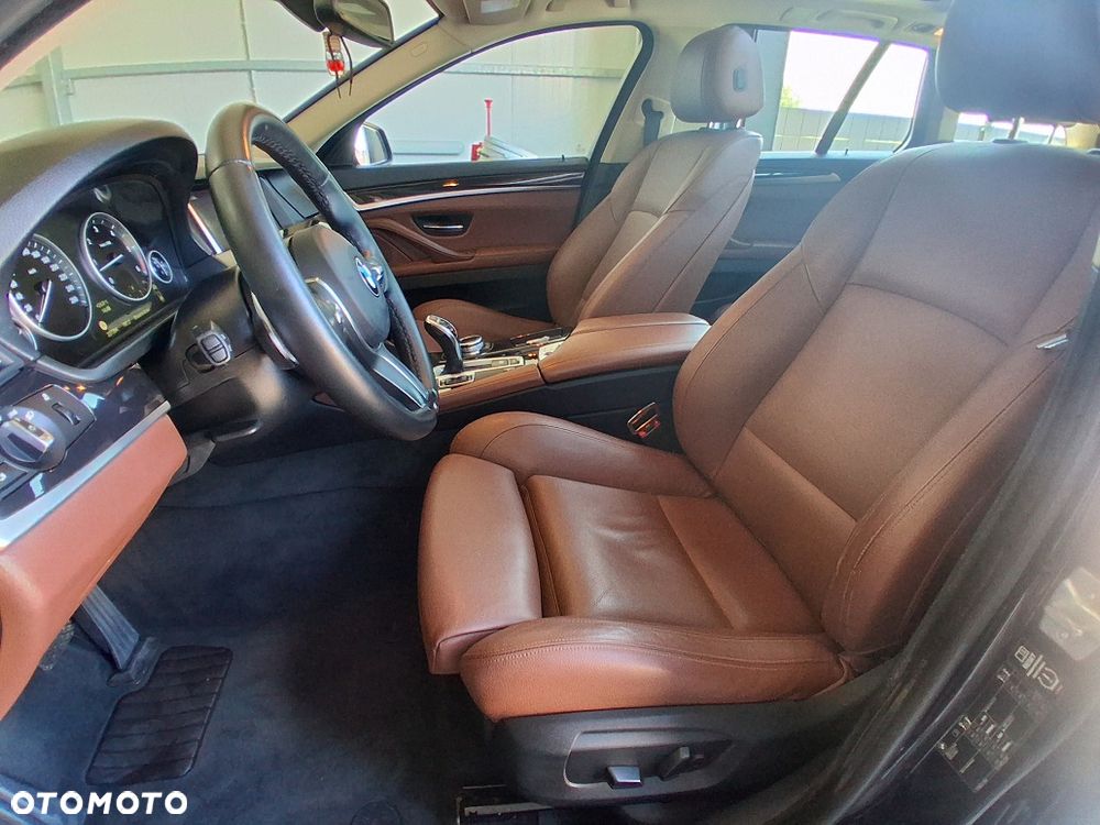 BMW Seria 5 530d Luxury Line - 11