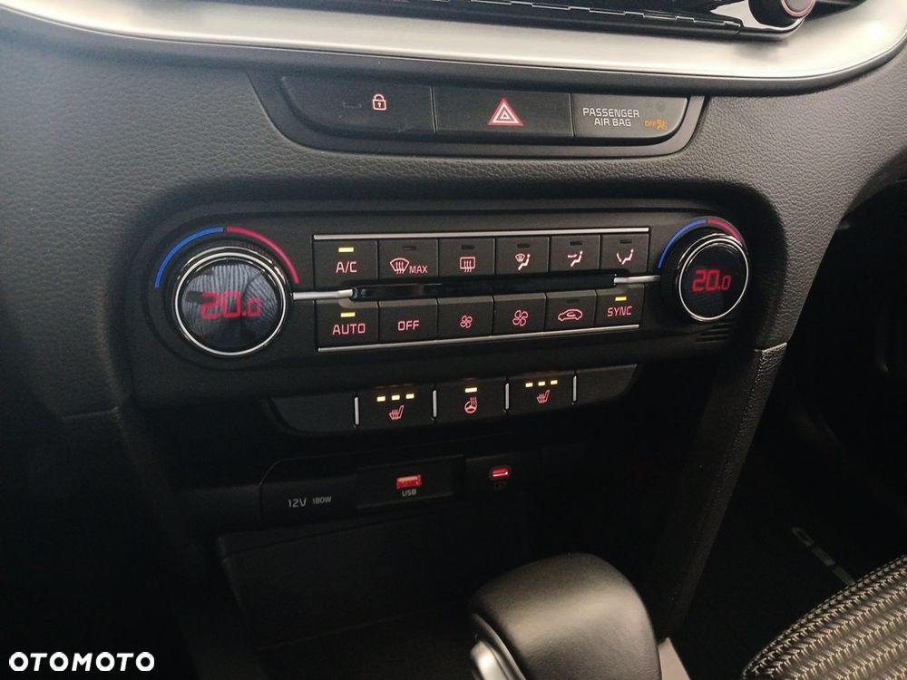 Kia XCeed 1.5 T-GDI M DCT - 23