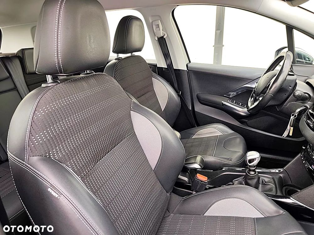 Peugeot 2008 - 24