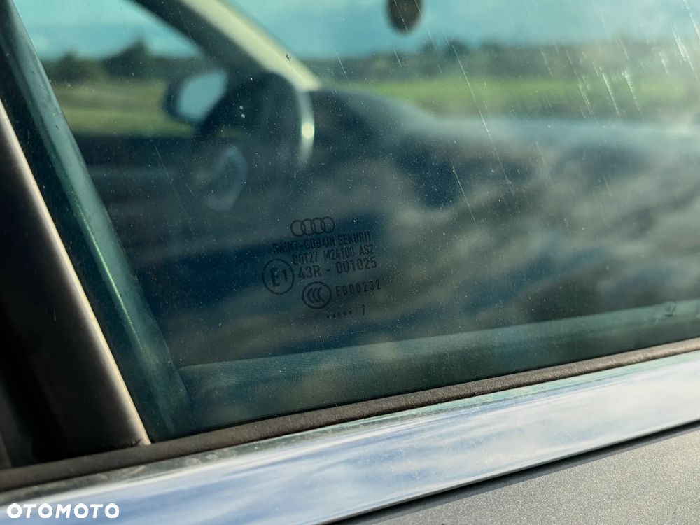 Audi A4 Limousine 1.6 - 20
