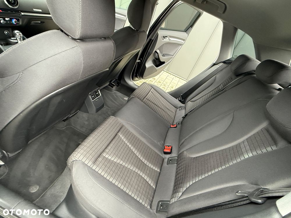 Audi A3 Sportback 2.0 TDI Sport S tronic - 14