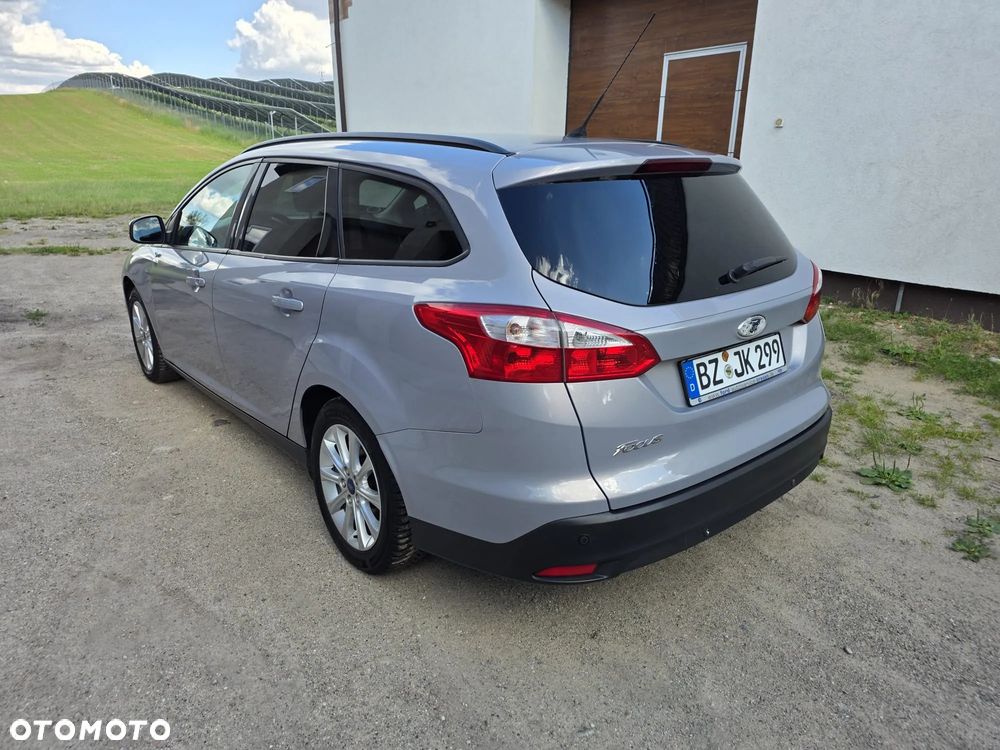 Ford Focus 1.6 Ambiente - 26