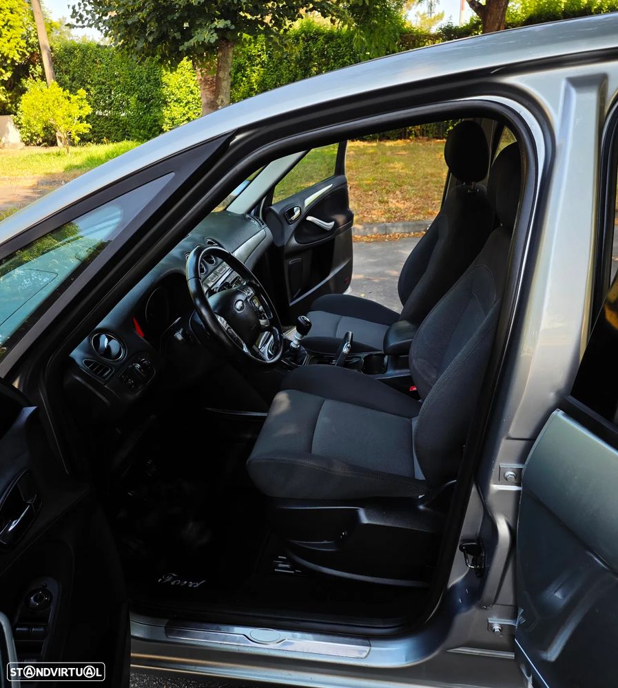 Ford S-Max 2.0 TDCi Titanium 7L - 4