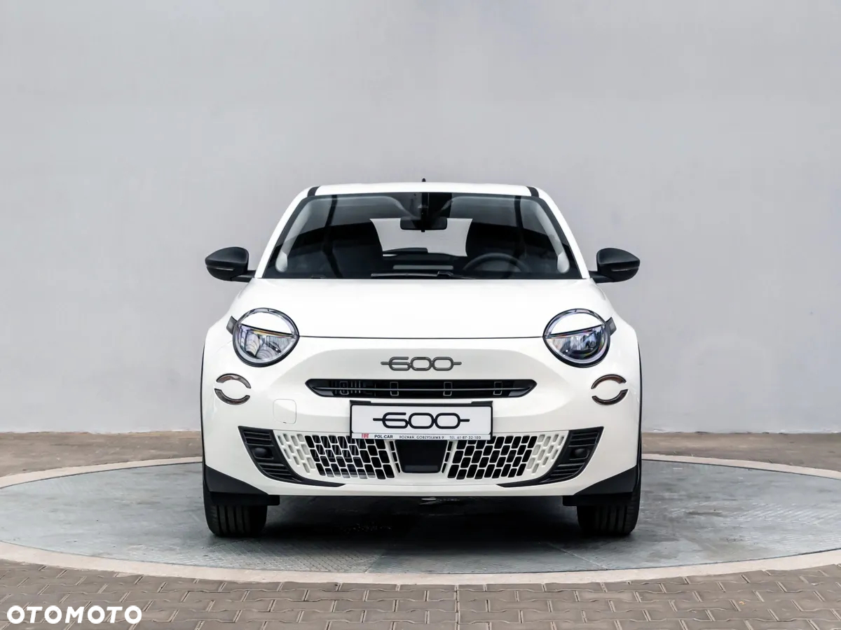 Fiat 600 1.2 Turbo Hybrid eDCT - 11