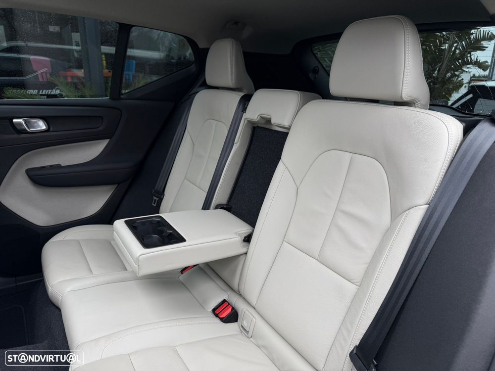 Volvo XC 40 1.5 T5 PHEV Inscription - 26