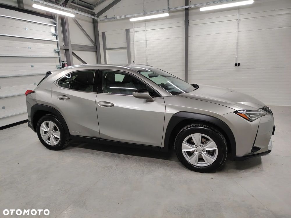 Lexus UX 250h Elegance 2WD - 15