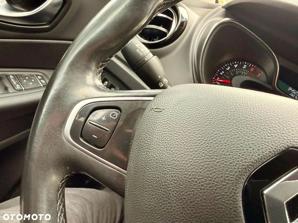 Renault Captur - 16