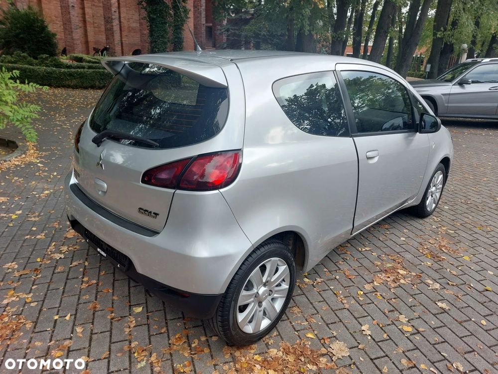Mitsubishi Colt 2009 photo 3