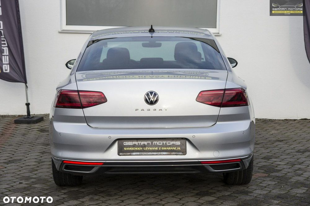 Volkswagen Passat - 21
