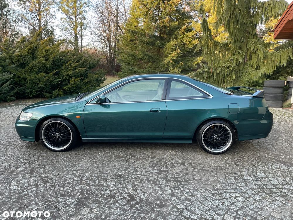 Honda Accord 3.0i ES - 4