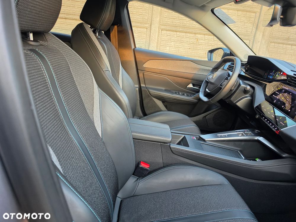 Peugeot 308 1.6 Hybrid PHEV Allure EAT8 - 13