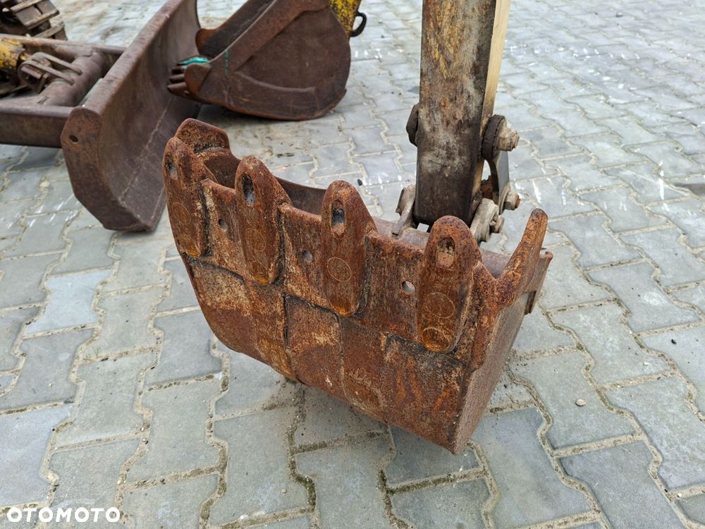 Yanmar B-22 - 28