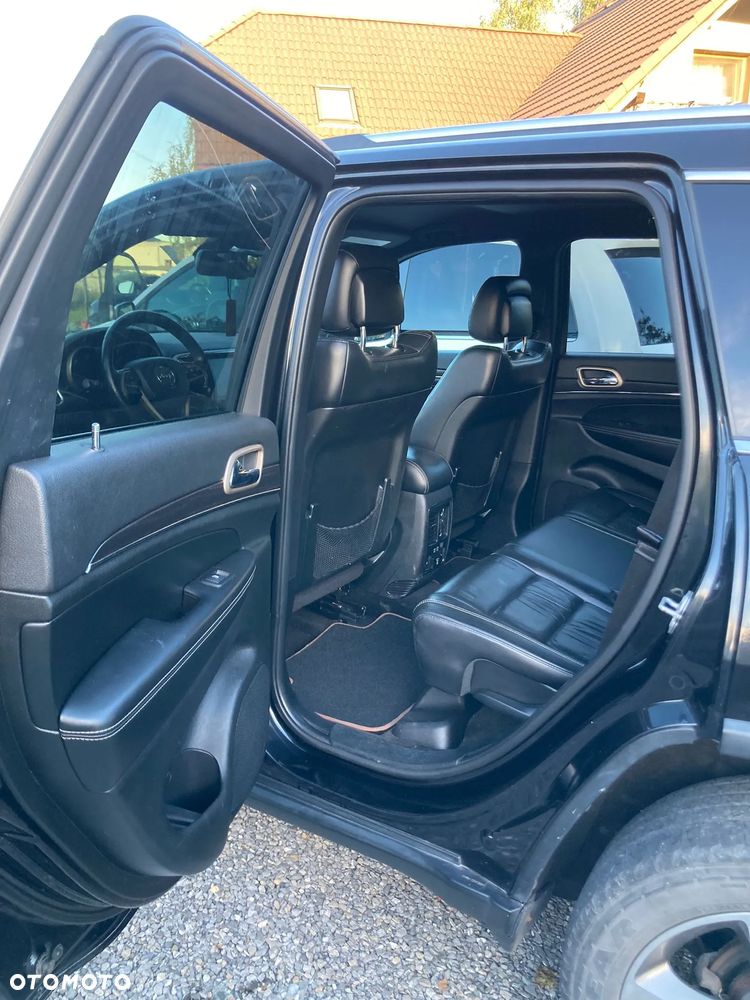 Jeep Grand Cherokee - 15