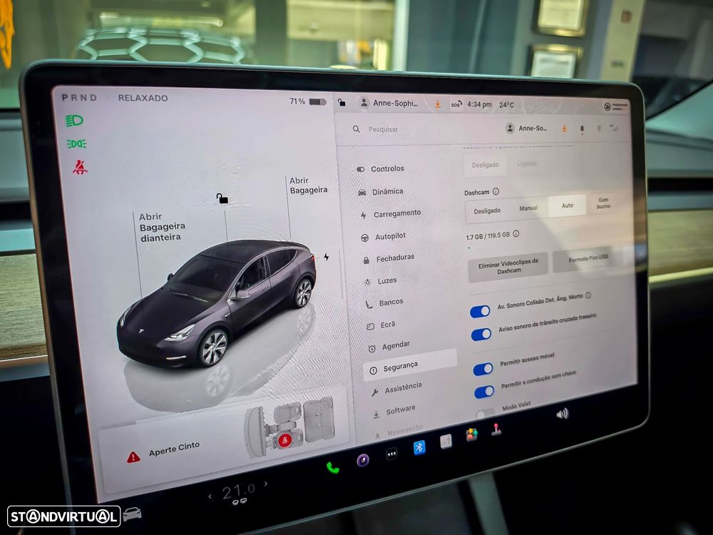 Tesla Model Y - 31
