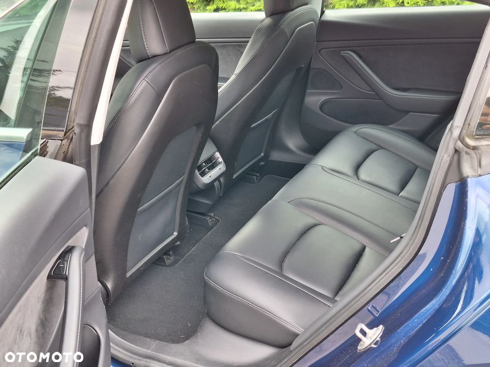 Tesla Model 3 Langstreckenbatterie Allradantrieb Dual Motor - 17