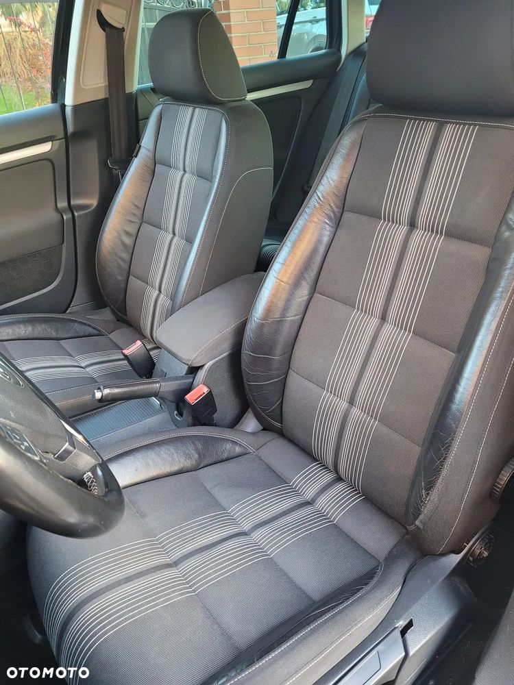 Volkswagen Golf Variant 1.6 TDI DPF MATCH - 17