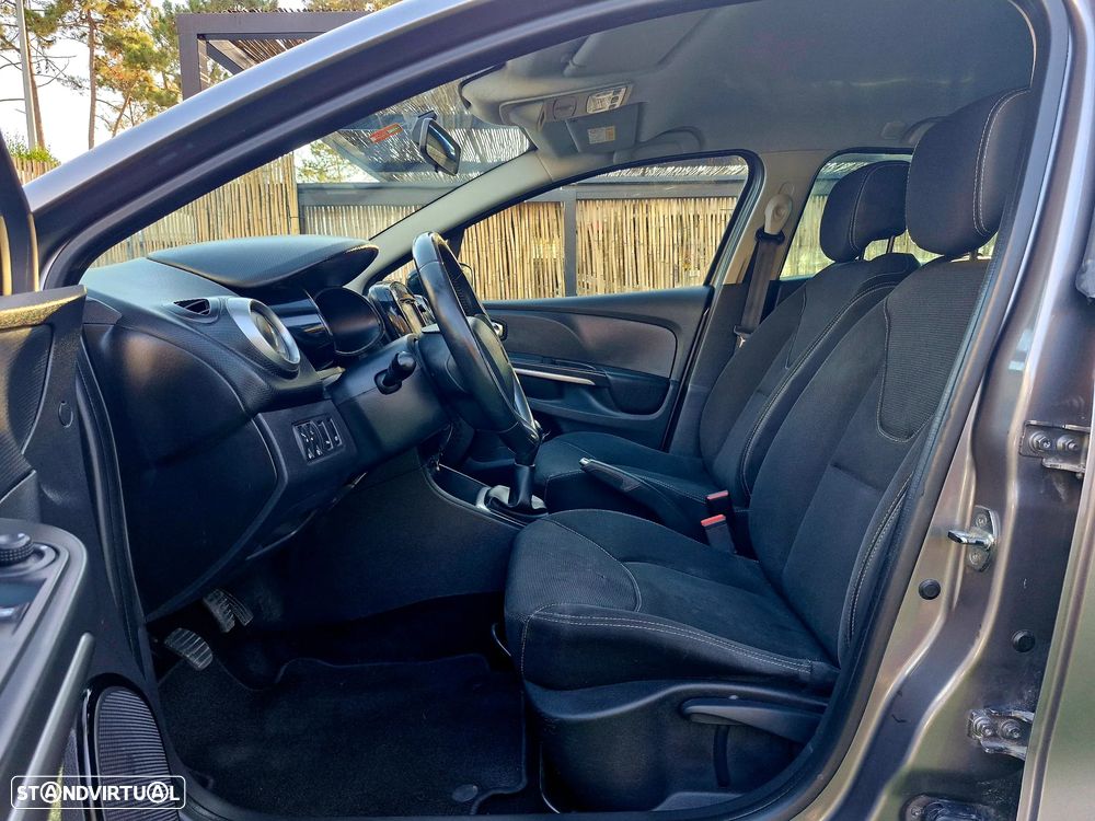 Renault Clio 1.5 dCi Dynamique S — fotografia 10