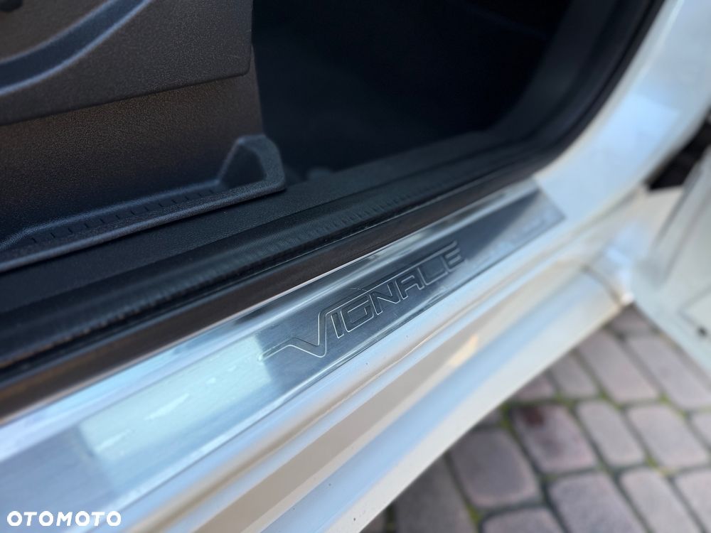 Ford Kuga 2.0 TDCi 2x4 Vignale - 24