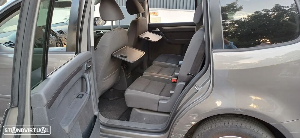 VW Touran 1.6 TDI Blue.Confortline DSG 7L - 12