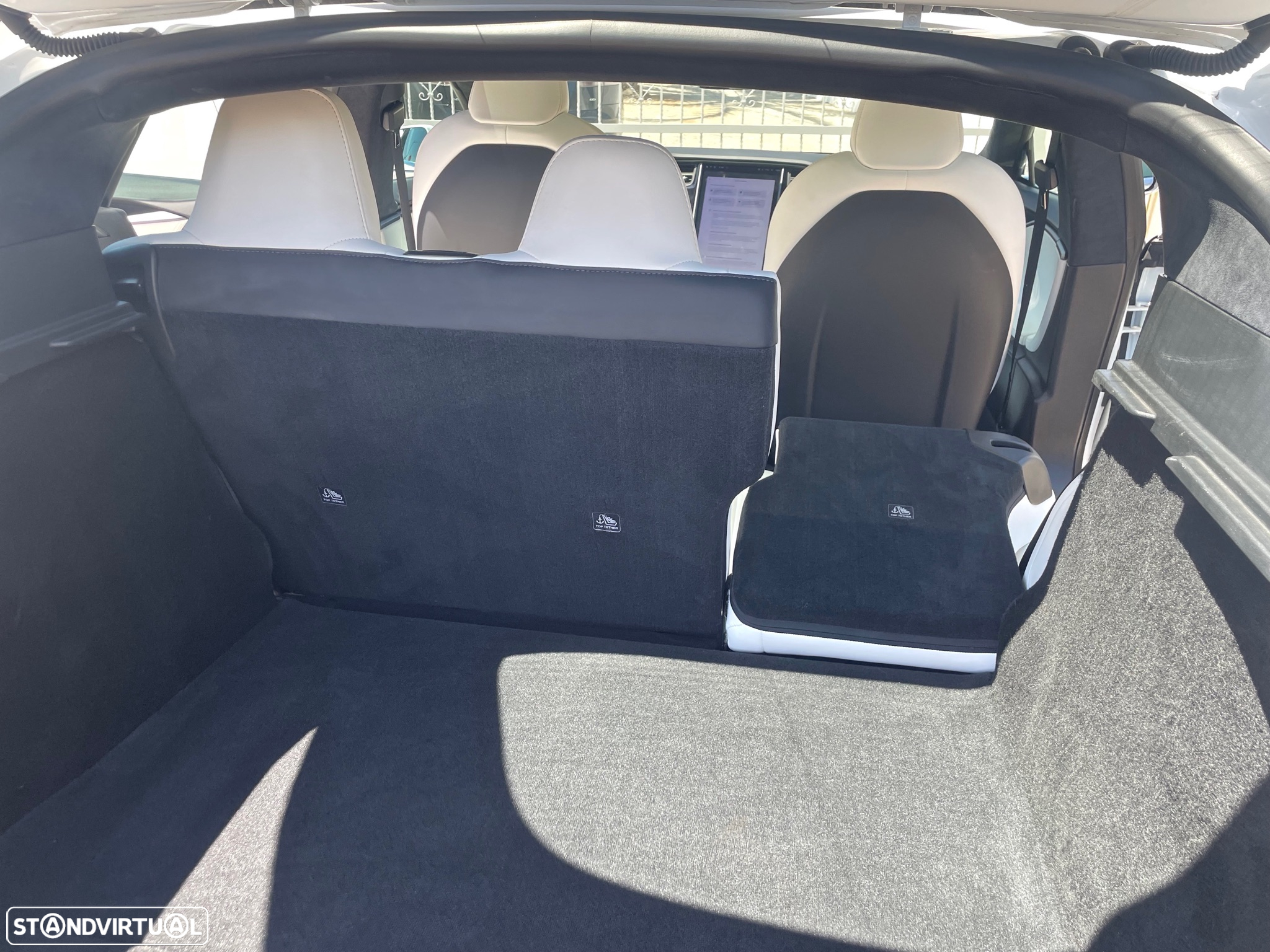 Tesla Model S Long Range - 36