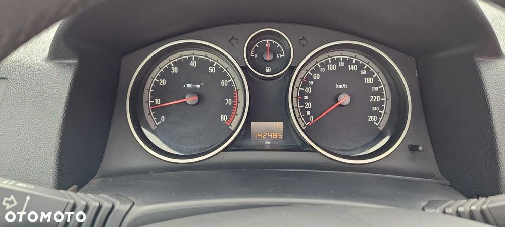 Opel Astra 1.6 Endless Summer - 26