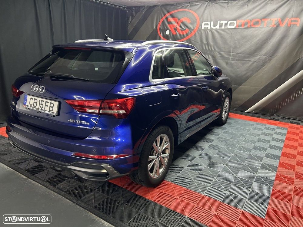 Audi Q3 45 TFSIe S line S tronic - 4