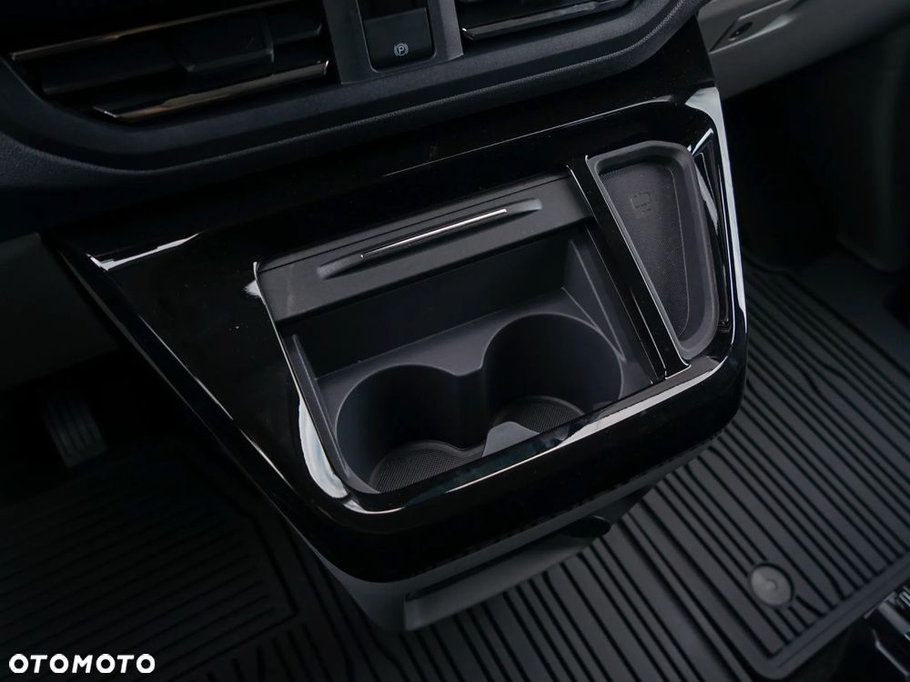 Ford Tourneo Custom 2.5 PHEV CVT 340 L2 Titanium - 24