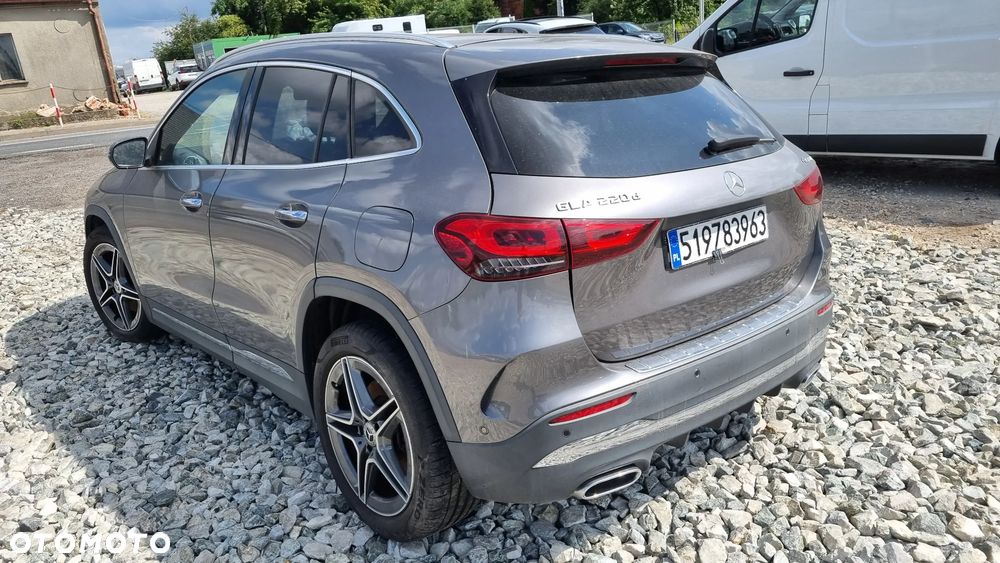 Mercedes-Benz GLA 220 d 4Matic 8G-DCT AMG Line - 20