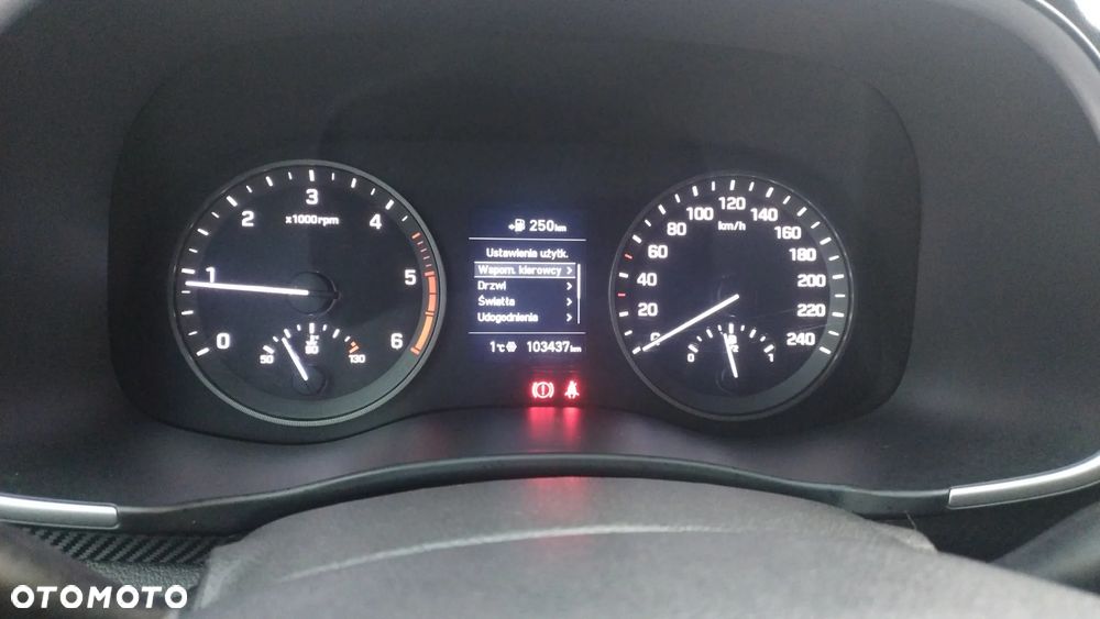 Hyundai Tucson blue 1.6 CRDi 4WD Select - 24