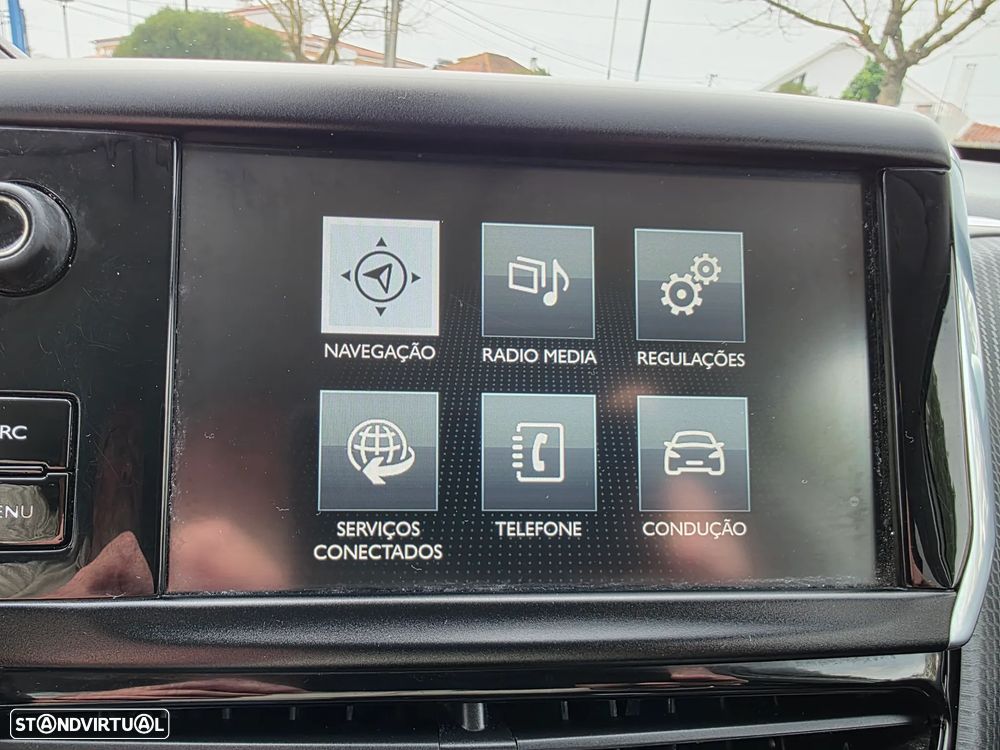 Peugeot 2008 1.2 PureTech Style - 28