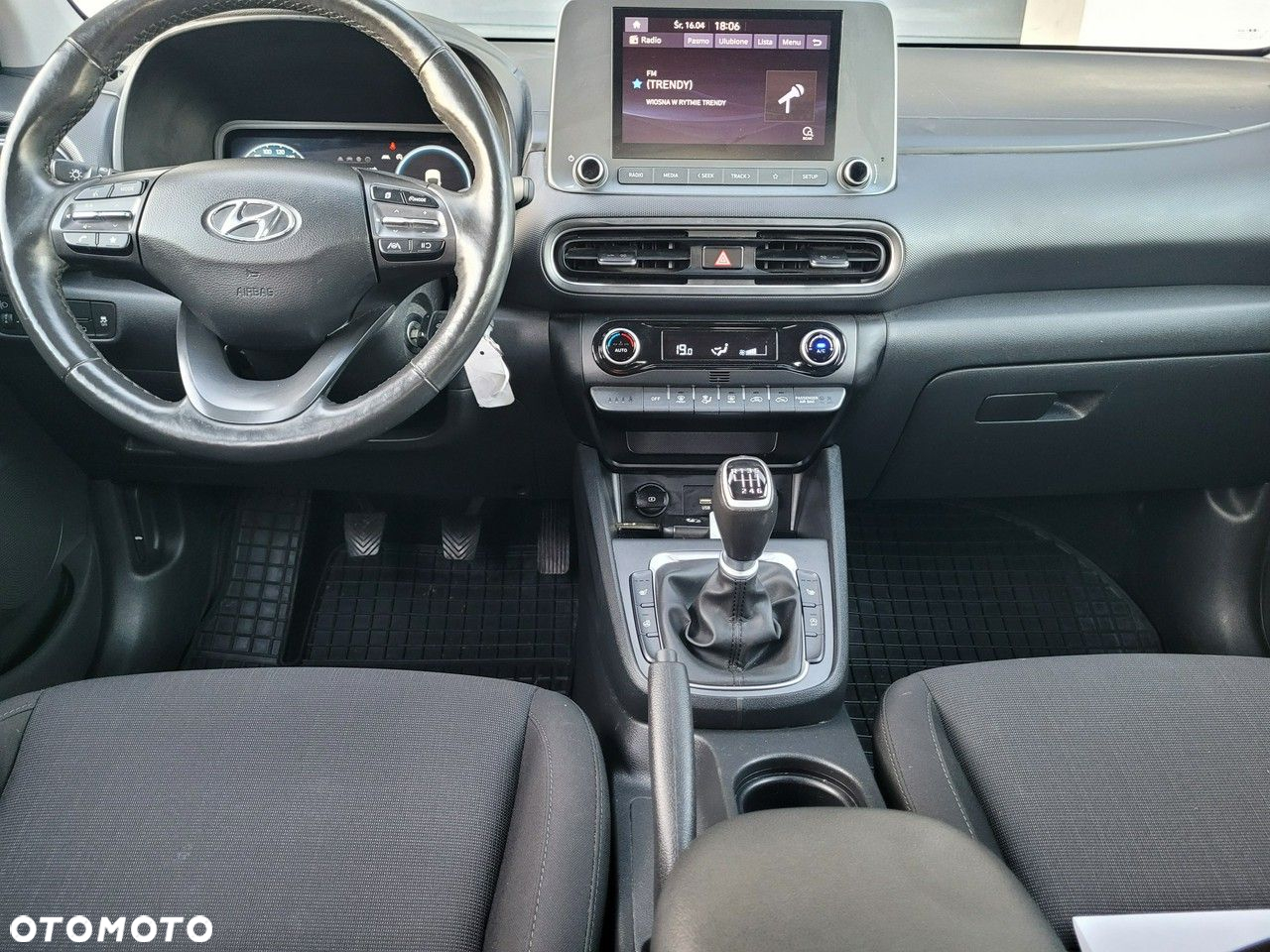 Hyundai Kona - 15