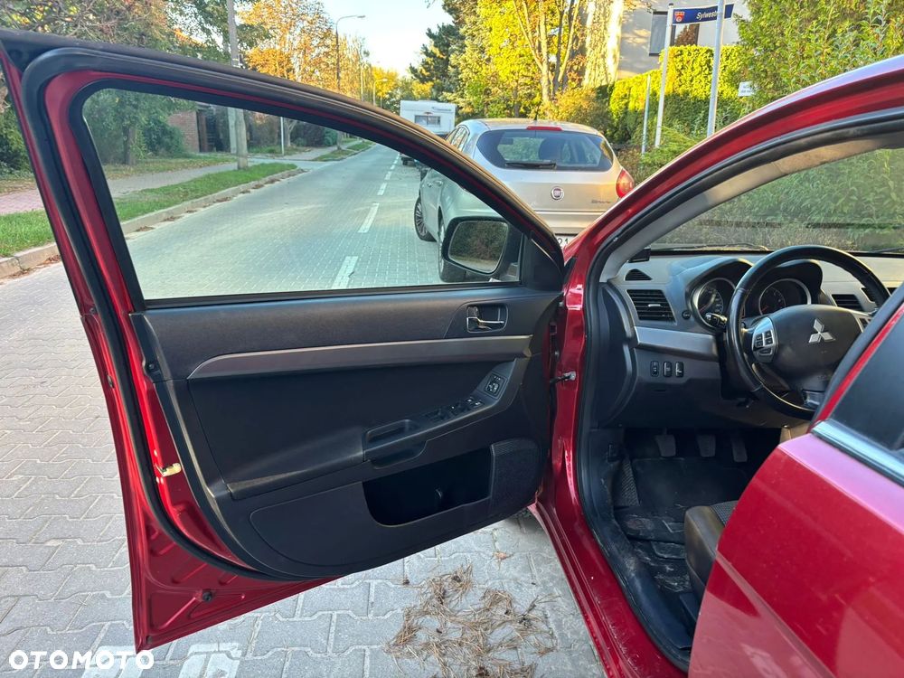 Mitsubishi Lancer 1.8 Intense - 11