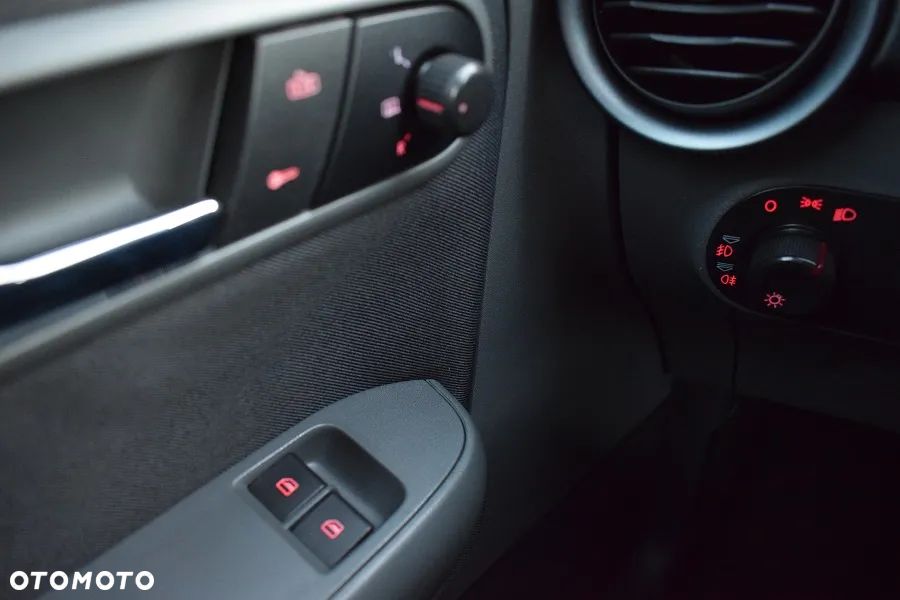 Seat Ibiza 1.4 16V Sport - 18