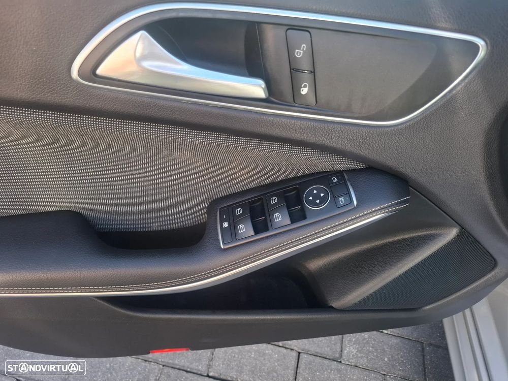 Mercedes-Benz A 180 CDI AMG Line - 17