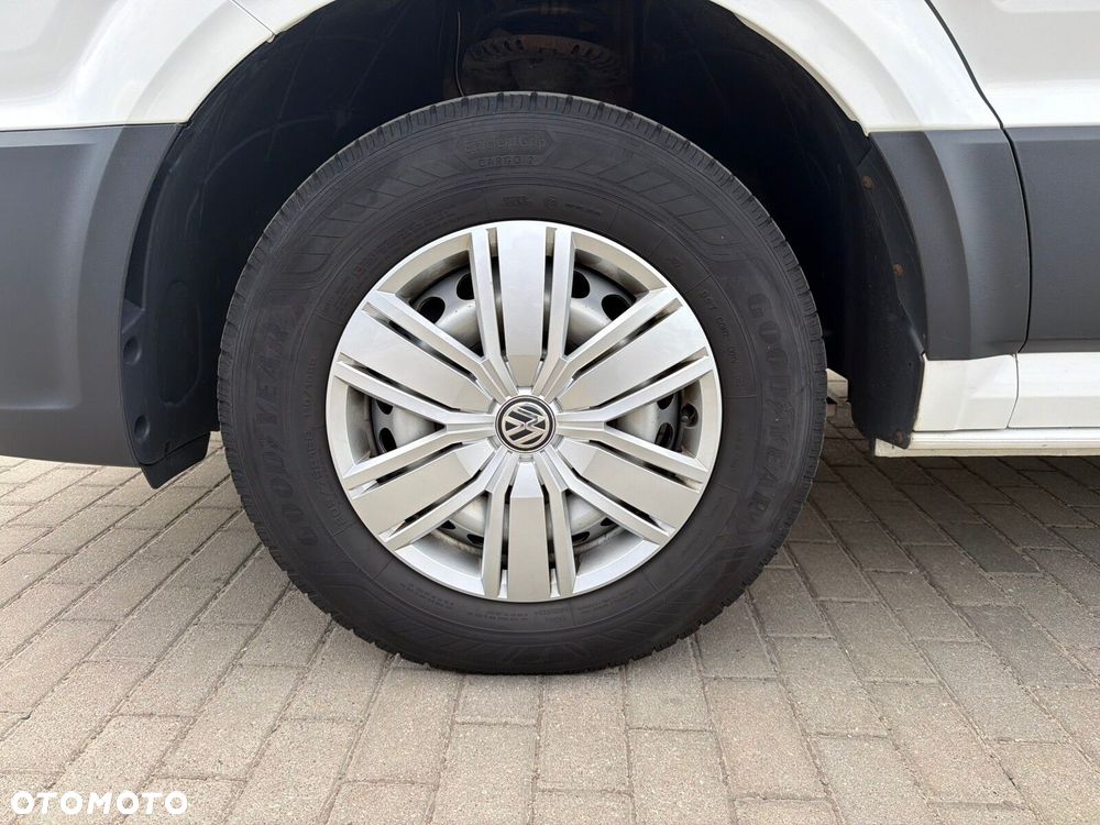 Volkswagen Crafter 3.640 Furgon - 17