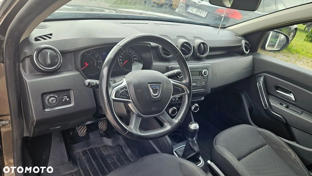 Dacia Duster 1.6 SCe Ambiance S&S - 12