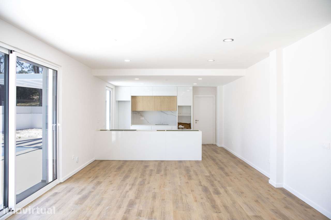 Moradia Unifamiliar T4 com Piscina e Jardim | Óbidos - Grande imagem: 4/17