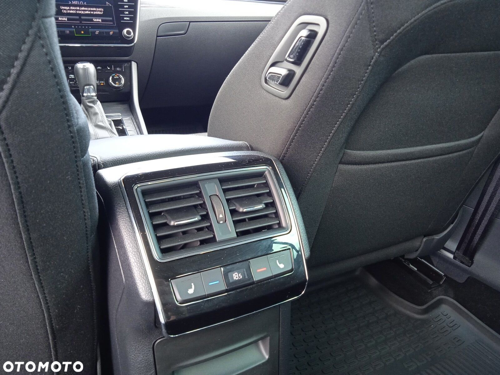 Skoda Superb 2.0 TDI SCR Style DSG - 16