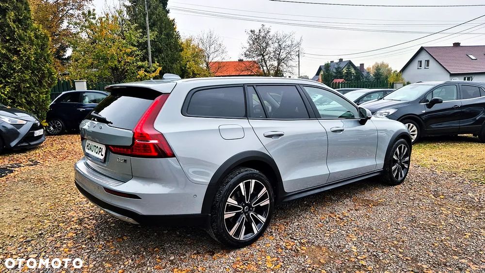 Volvo V60 B5 B AWD Plus Bright - 11