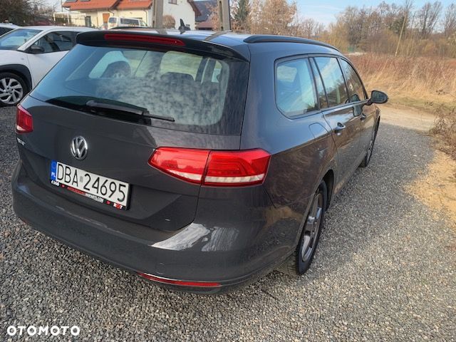 Volkswagen Passat - 7