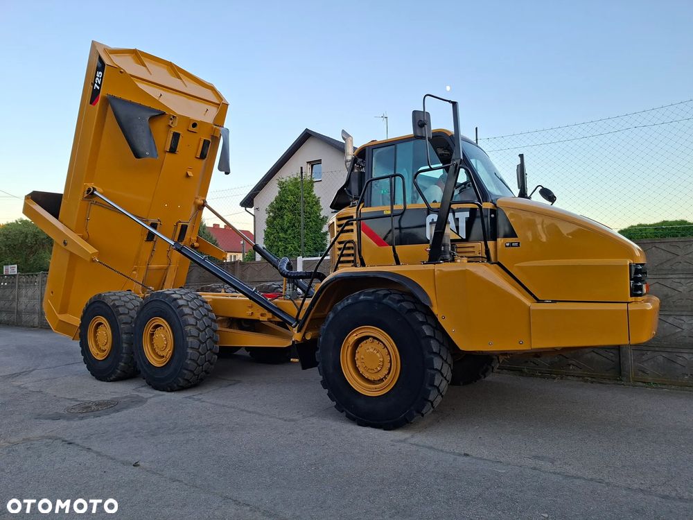 Caterpillar 725 - 22