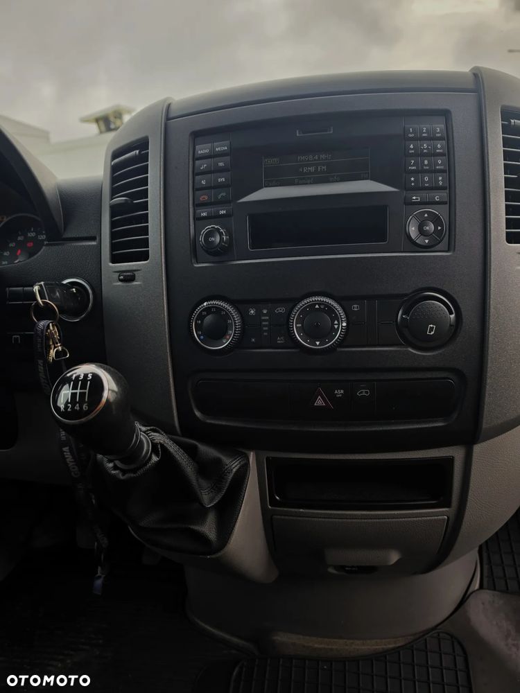 Volkswagen Crafter - 12