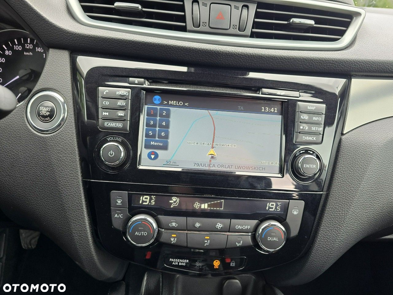 Nissan Qashqai 1.2 DIG-T N-Connecta Xtronic EU6 - 17