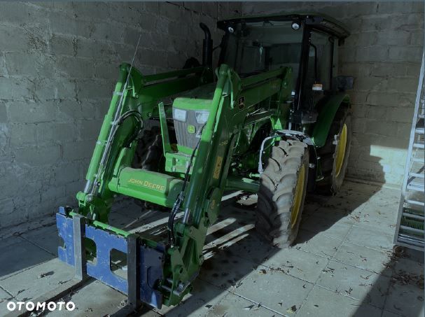 John Deere 5075E - 5